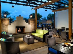 CHS Hotel Crowne Plaza Patio & Pool
