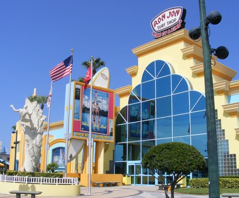 Beach Place Guesthouses - Ron Jon Surf Shop