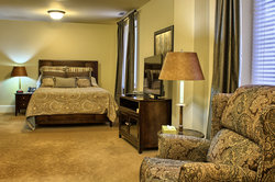 Deluxe King Bedroom