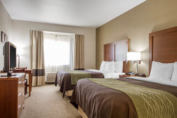 Guest room with queen beds