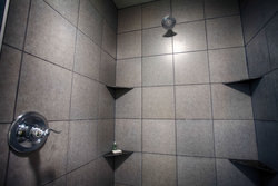 King Loft Suite Shower