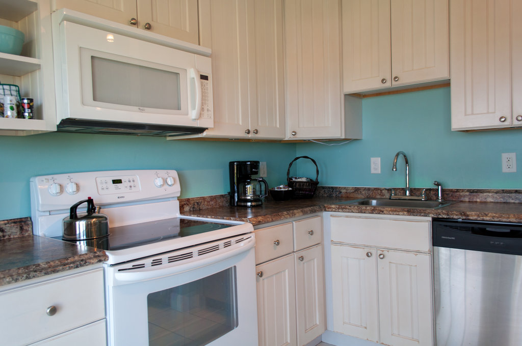 Oceanfront One Bedroom Suite Beach Place