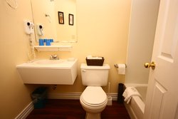 Wf Harbourview Room Bathroom Img