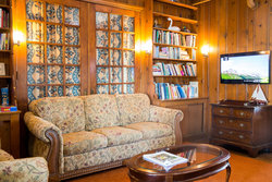 Beach Views vacation Rental has exclusive use of the parlor inside Sandaway Lodge.