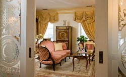The Murray Suite Parlor