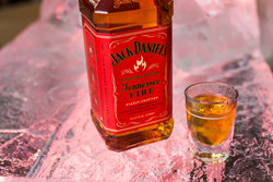 Jack Daniels Crop Ice Bar
