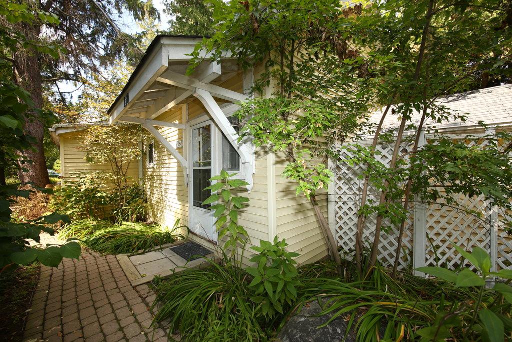 Cottage Exterior Chipshot
