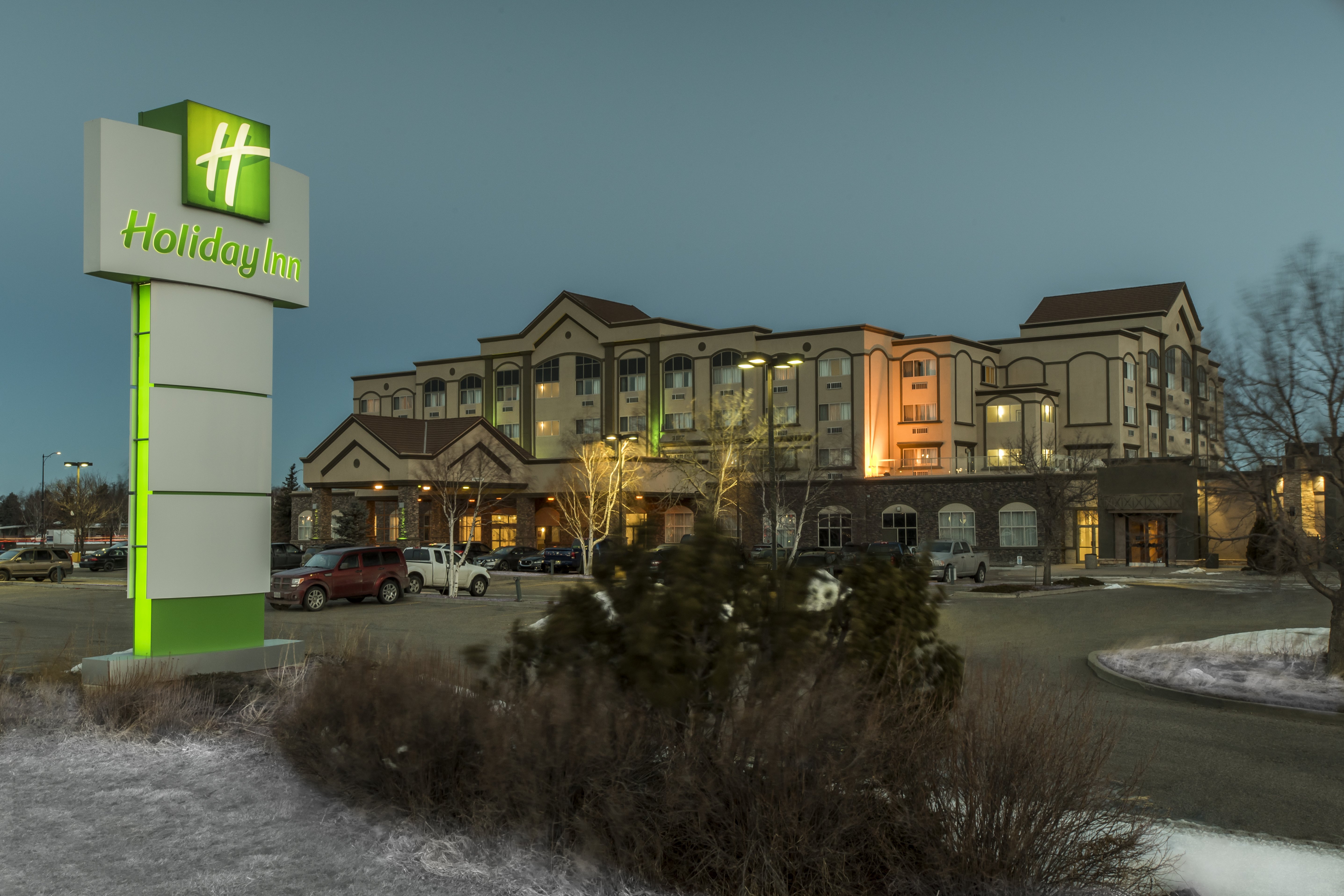 Convenient Lethbridge Hotel Holiday Inn Lethbridge