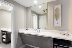 Suite Bath