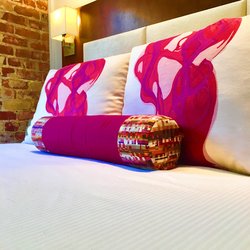 Hotel Sheets& Pillow