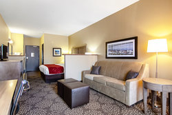 1 King Bed Suite River View