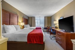 Double Queen Suite