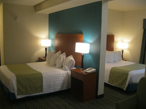 Double Queen Suite