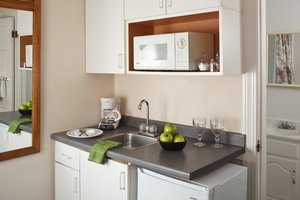 Harding House kitchenette
