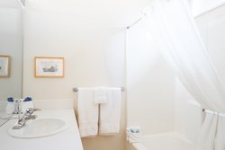3 BR Suite Bathroom