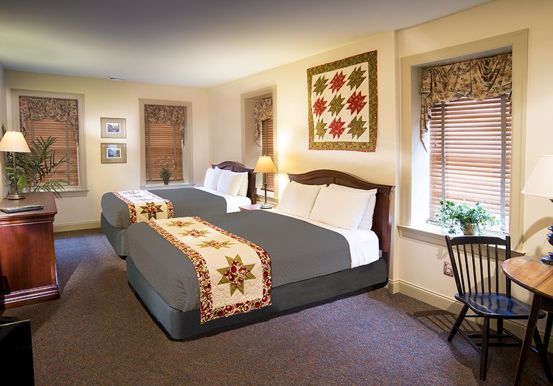 Spacious Rooms Lancaster County Pa Inn At Kitchen Kettle