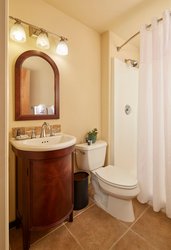 Suite Bathroom