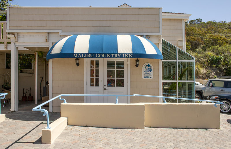 Malibu Country Inn Photos | Malibu Country Inn
