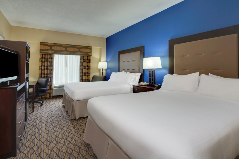 New Jersey Hotel With Pool Holiday Inn Express Suites Tower Center