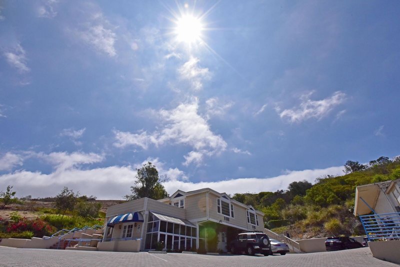 Malibu Country Inn Photos | Malibu Country Inn