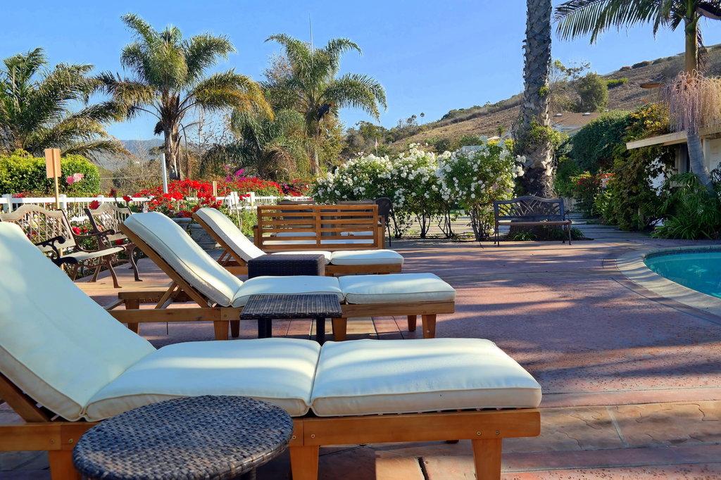 Hotel In Malibu California On The Beach Malibu Country Inn - 