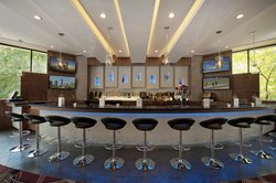 Flight Martini & Wine Lounge