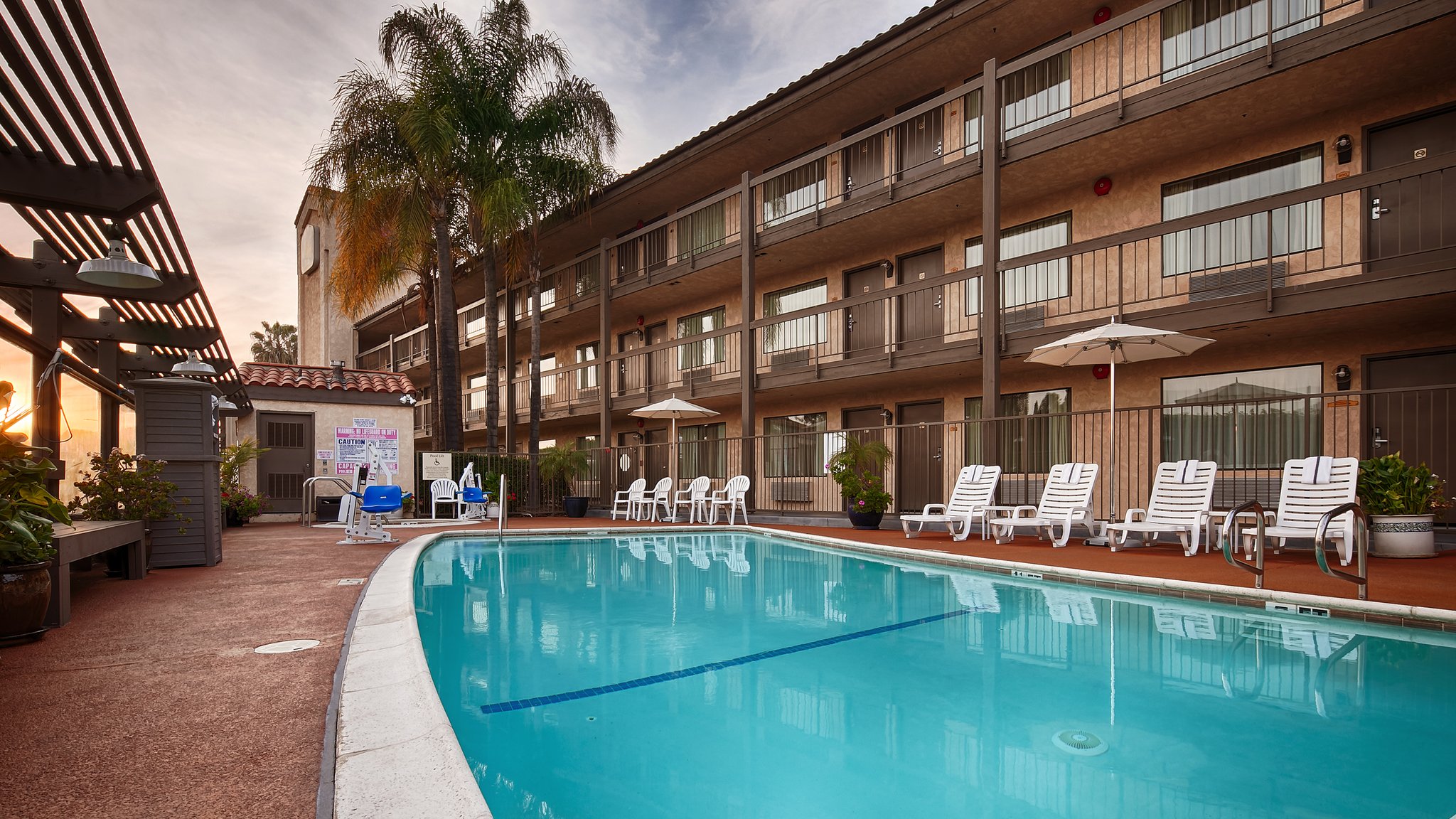 Hotel In Rowland Heights Ca Best Western Plus Executive Inn - 