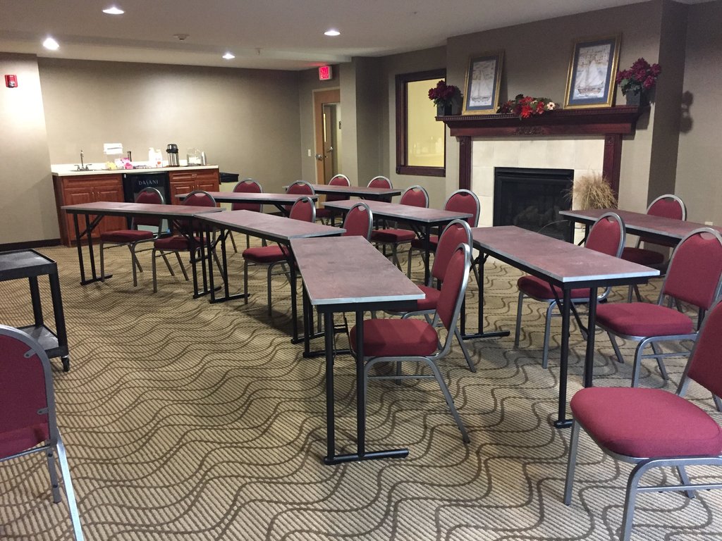 Hotel In Lake Geneva Wi Comfort Suites Lake Geneva East