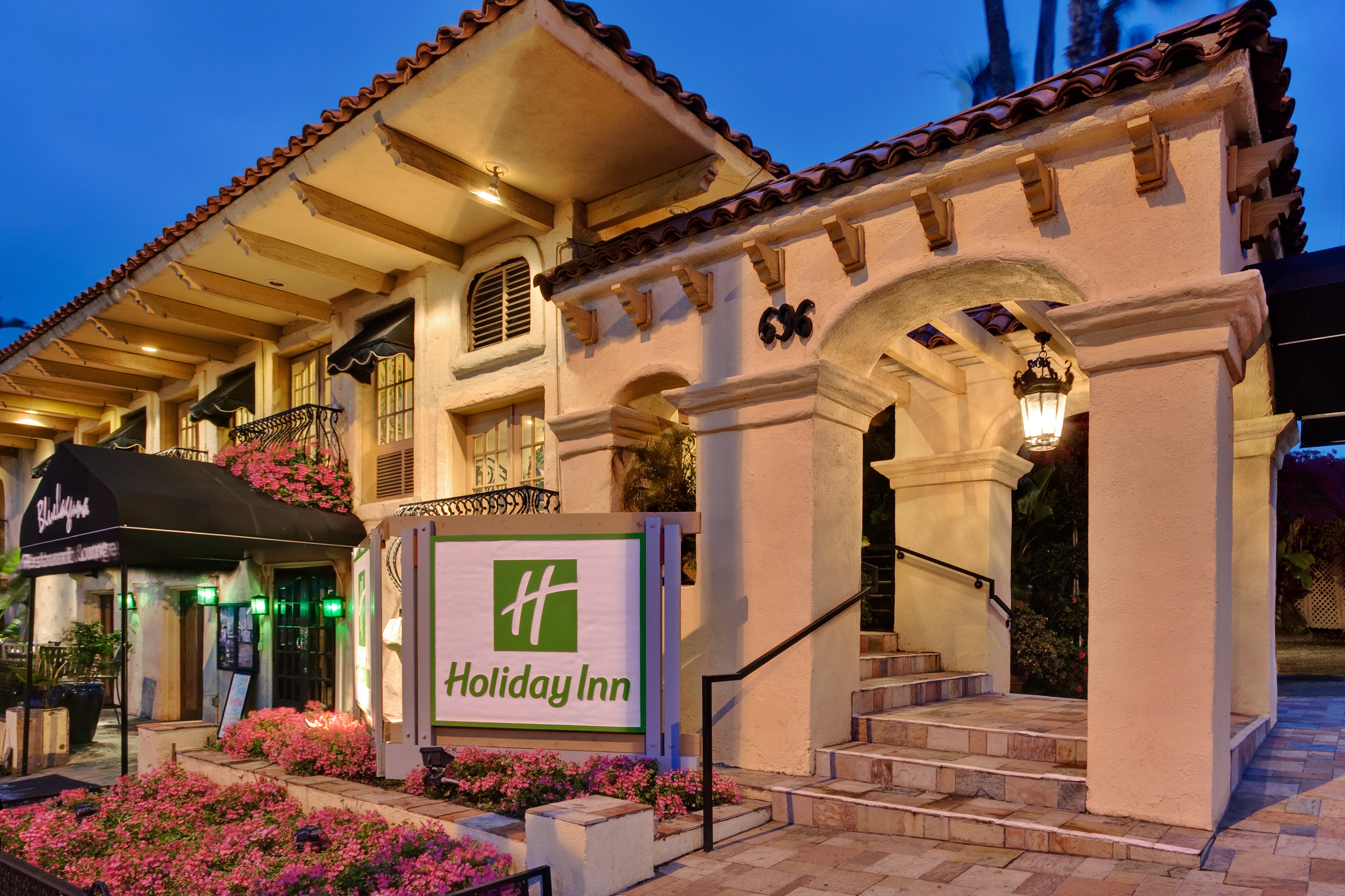 Hotel In Laguna Beach Ca Holiday Inn Laguna Beach