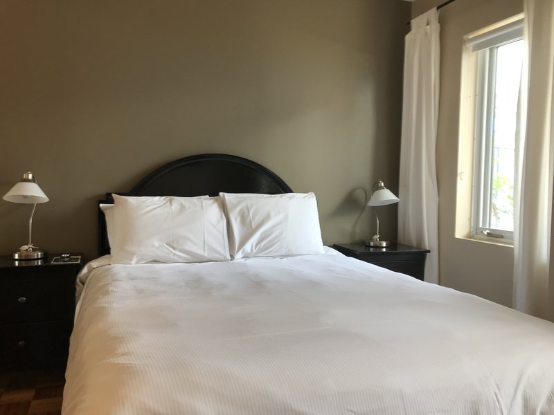 Hotel Rooms Suites In Ottawa Ontario Byward Blue Inn