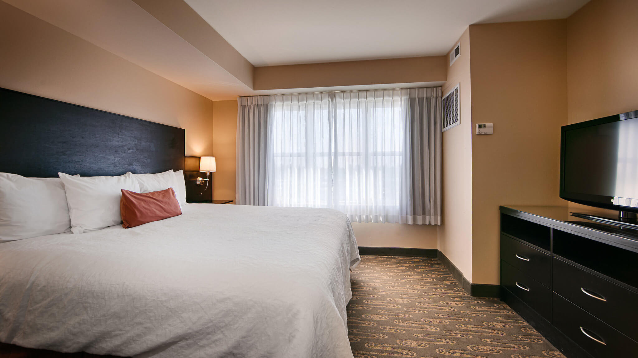 Hotel In Everett Wa Best Western Plus Navigator Inn Suites - 