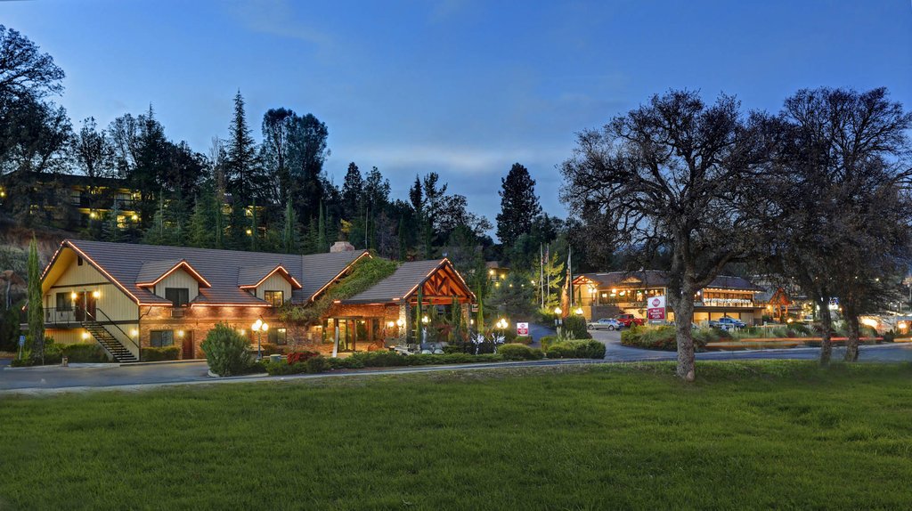 Best Western PLUS Yosemite Gateway Inn