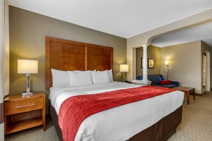 Hotel Rooms Suites In North Conway Nh Comfort Inn Suites