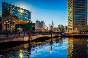 Baltimore Aquarium And Inner Harbor